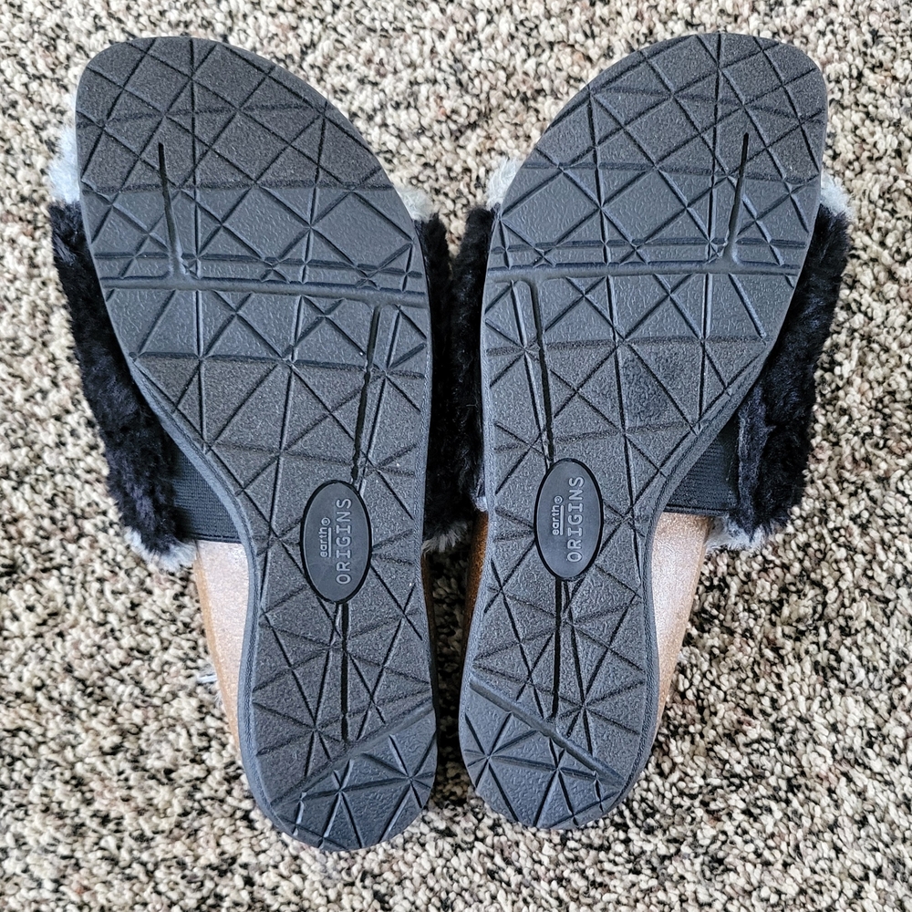 Earth Origins Gray and Black Fuzzy Mules - Picture 3 of 5